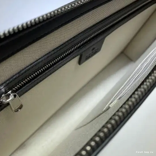 First bag ru GUCCI pouch GG embossed 0610